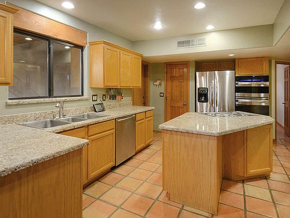 5th image of 6740 W Sweetwater Dr