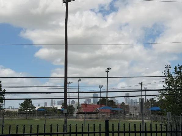 1403 Munger St, Houston, TX 77023