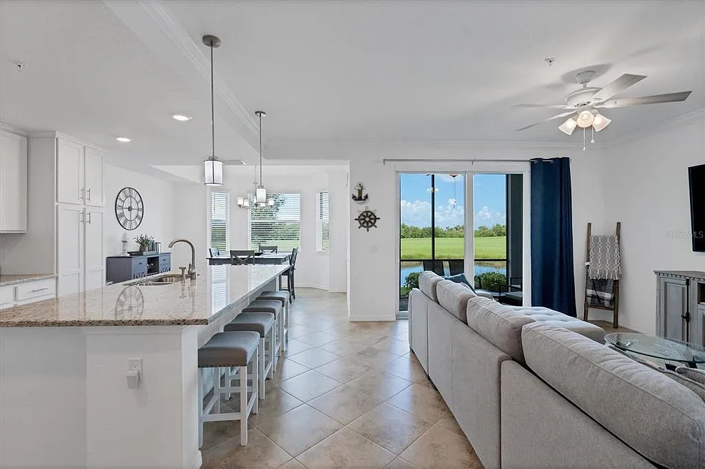14071 Heritage Landing Blvd — Photo 4