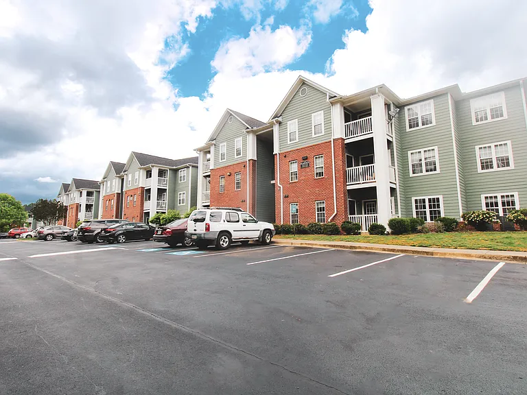 Mountainside Manor — Photo 17