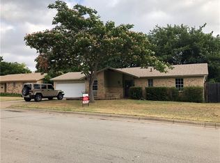 309 E Glendale St, Crowley, TX 76036