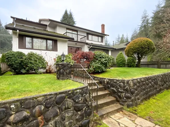 4680 W 15th Ave, Vancouver, BC V6R 3B6