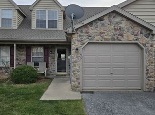 55 Stonecrop Ln, Manchester, PA 17345