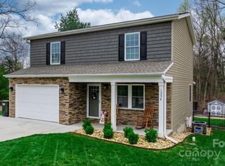 1358 26th Ave NE, Hickory, NC 28601