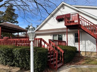 72 Haypath Rd, Bethpage, NY 11714