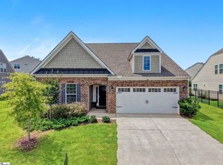 304 Double Crest Dr, Taylors, SC 29687