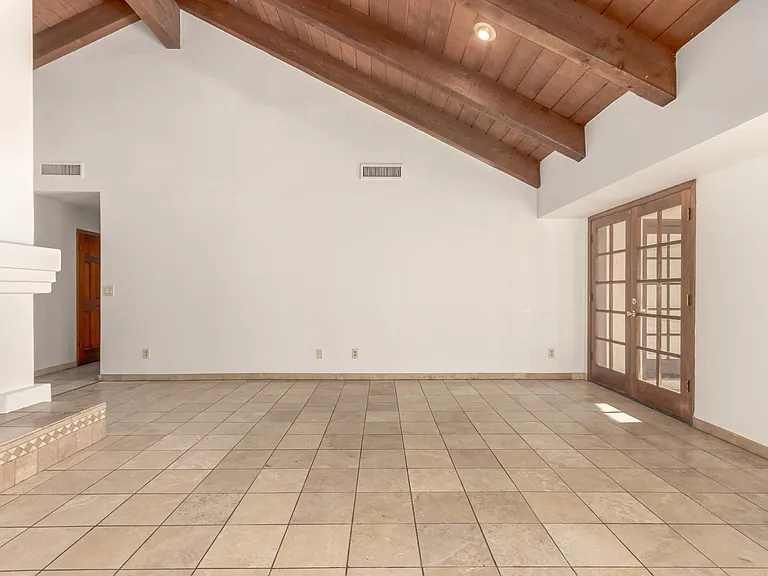 805 W Toledo St — Photo 10