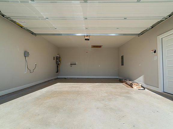 2nd image of 11222 Casina Vw