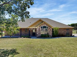 101 Westend Ln, Weatherford, TX 76088
