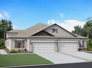 5805 Fiore Dr, Bradenton, FL 34208