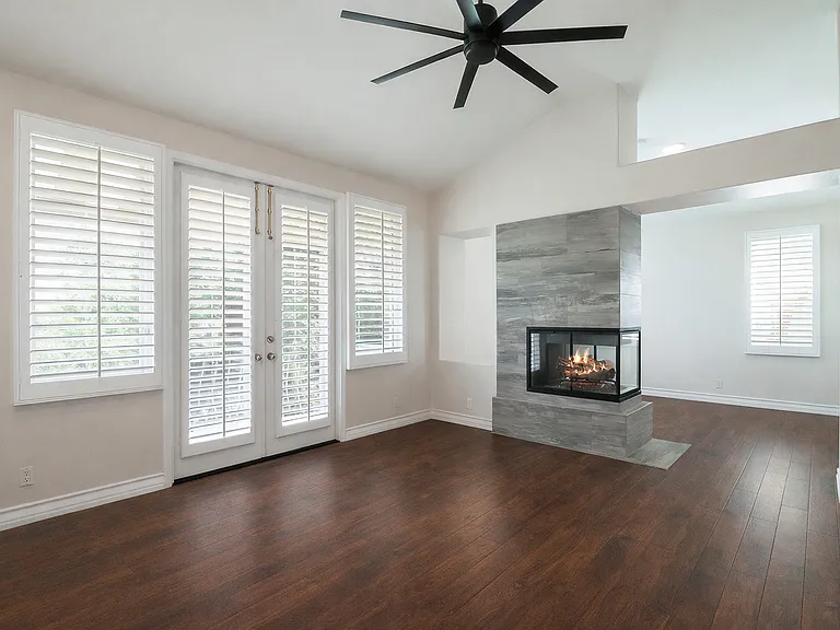 23287 Park Basilico — Photo 38