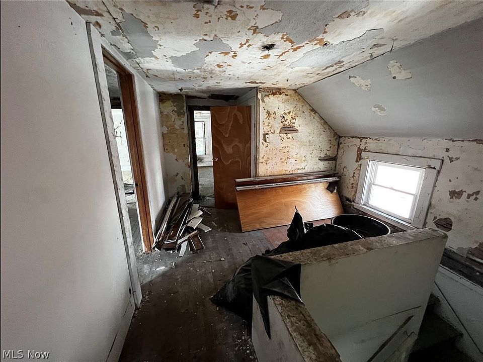 2nd image of 1265 E 167th St