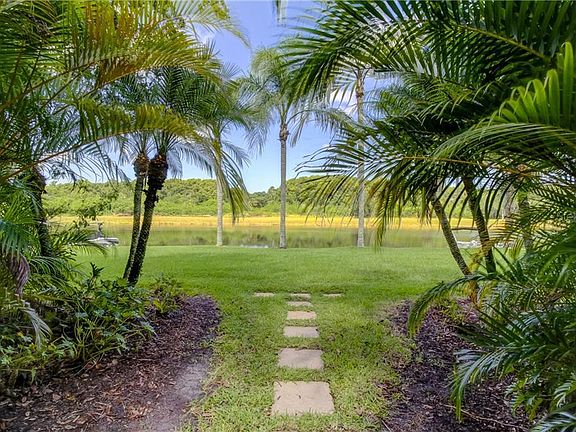 2nd image of 1638 Lago Vista Blvd