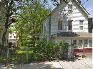 835 E 213th St, Bronx, NY 10467