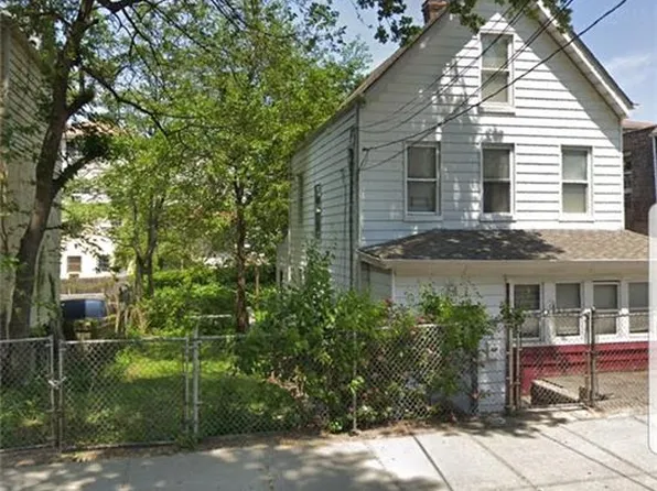 835 E 213th St, Bronx, NY 10467