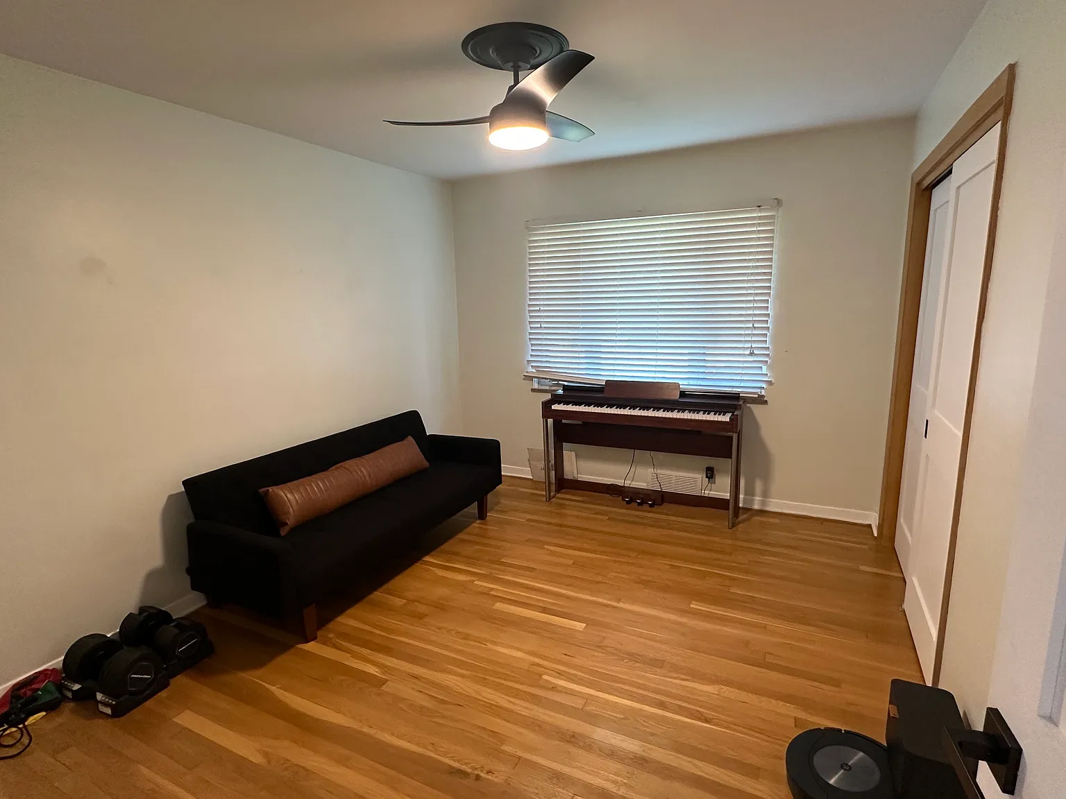3 bed, 1.5 bath, 1512 sqft, $2,800 — Photo 4