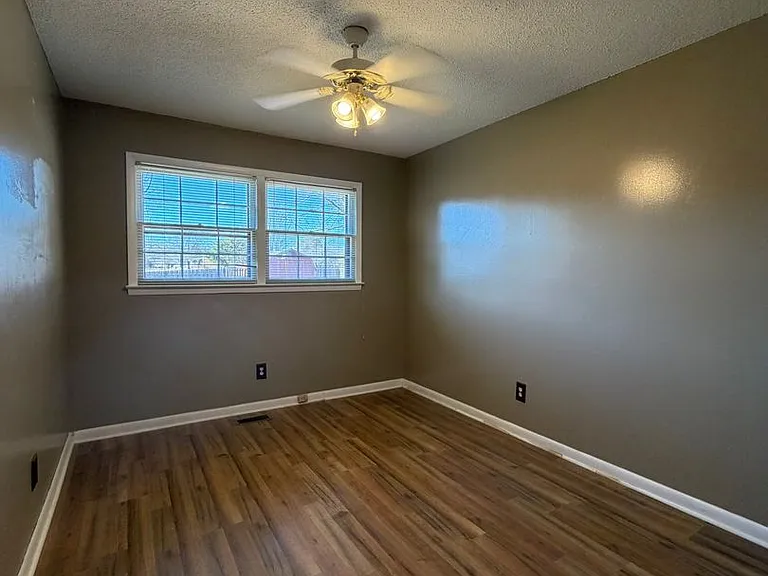 6111 Homestead Rd — Photo 19