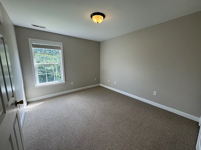216 Biddeford Pl — Photo 24
