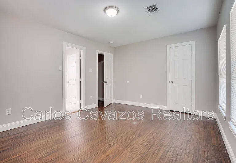 3402 Lawnview Main House Dallas Ter #MAIN HOUSE — Photo 14