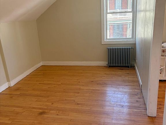 4th image of 609 Cherry St #F
