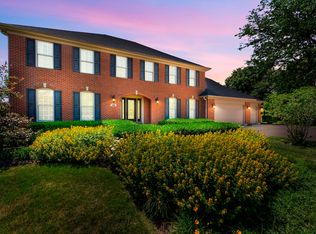 740 Fairway Ln, Sycamore, IL 60178