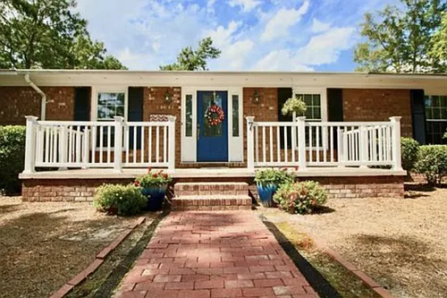 7 Pine Crescent Dr Photo 1