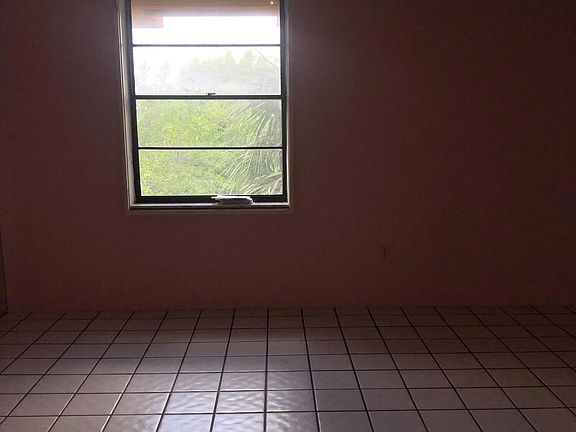 3rd image of 671 NE 195th St APT 303E