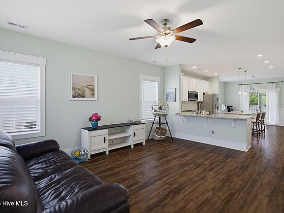 4th image of 1449 Creek Bend Terrace