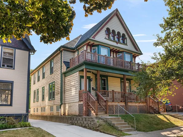 2716 N Murray Ave, Milwaukee, WI 53211