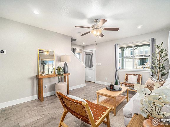 5th image of 611 Great Plains Ave