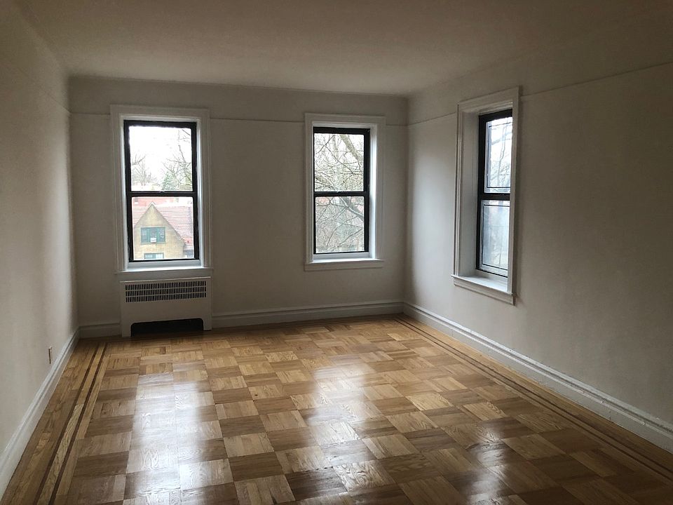 2nd image of 611 Banner Ave APT 5J