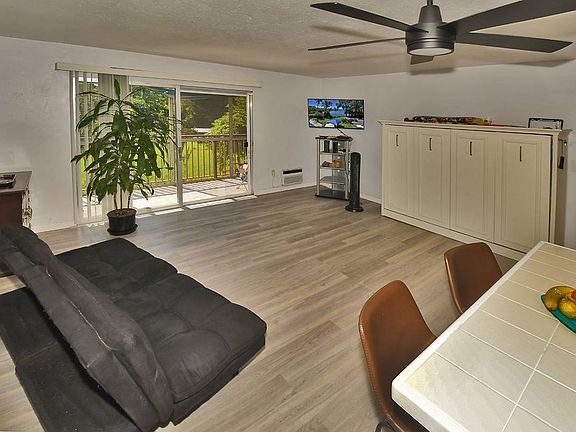 2nd image of 355 Kalanianaole St APT 207