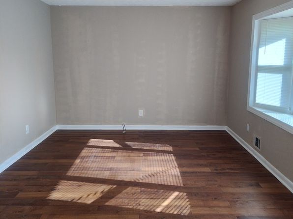 6521 King William Dr, Morrow, GA 30260