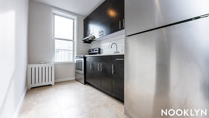 Rented by Nooklyn NYC LLC | media 12