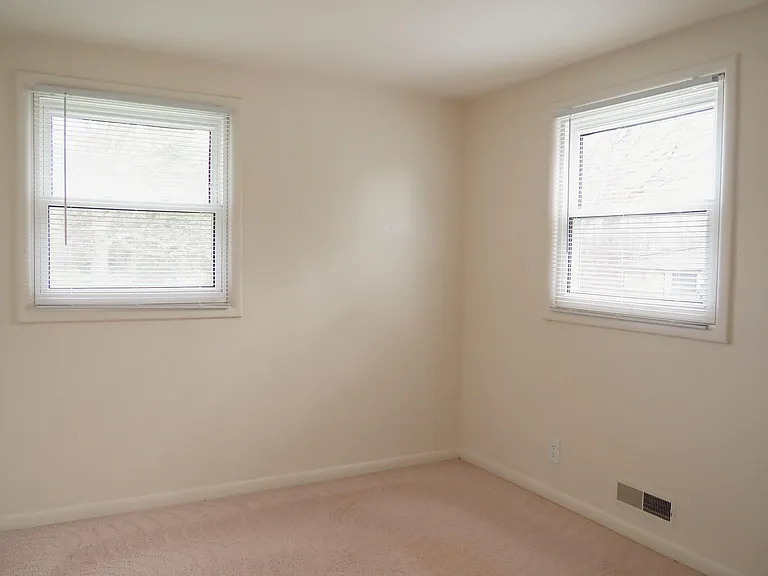 1127 Edgewood Ave — Photo 12