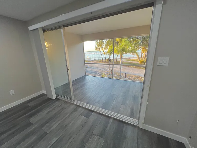 1147 Victoria Dr #B3 — Photo 5