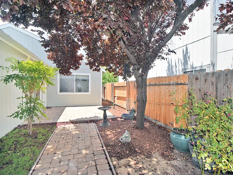 2586 China Rose Cir — Photo 8