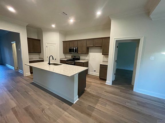 3rd image of 174 Marie Claire Dr