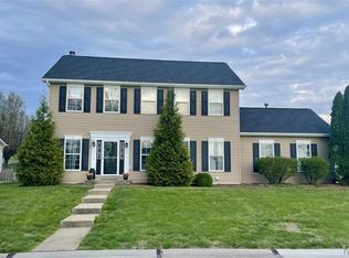 1142 Clydesdale Dr, Saint Charles, MO 63304