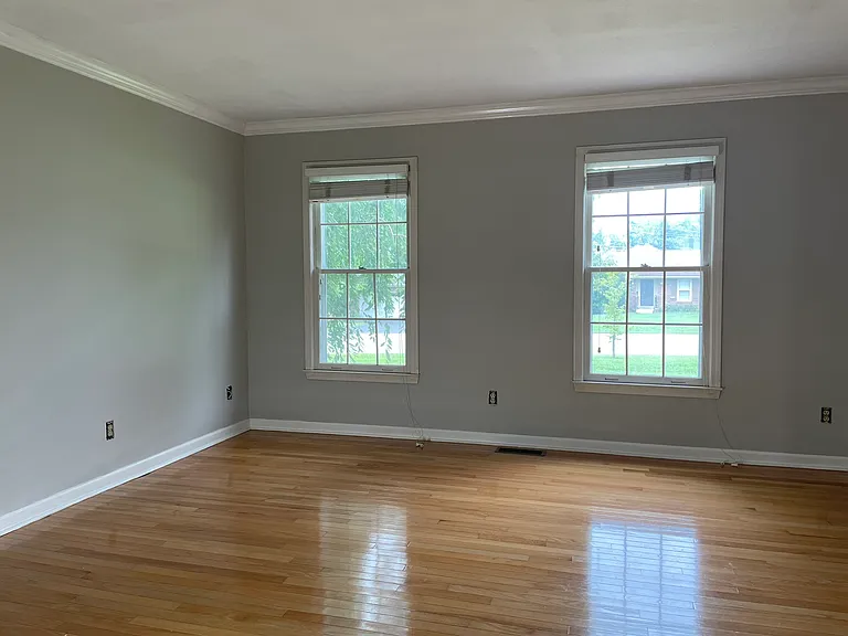 1861 Woodhollow Way — Photo 4