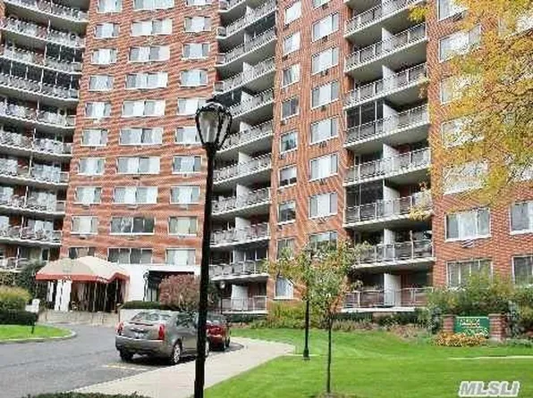 220-55 46th Ave #15W, Queens, NY 11361