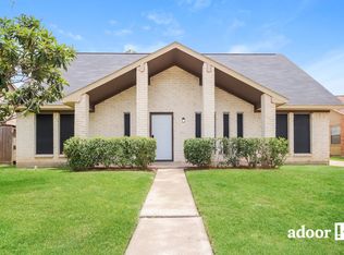 6839 Blue Ridge Dr, Richmond, TX 77469