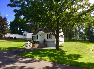 605 Westwood Dr, Herkimer, NY 13350