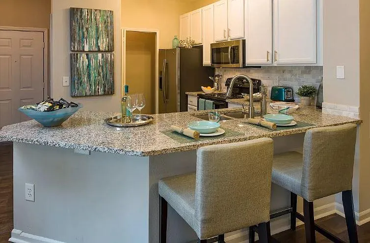 4890 Florida Club Cir — Photo 4