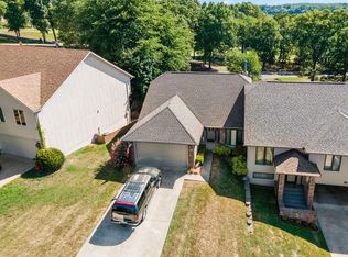 153 Eagle Pointe Dr, Branson, MO 65616