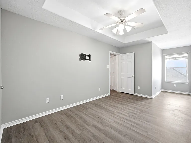 1612 Culture Ln — Photo 37
