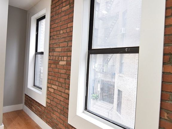 4th image of 156 Sherman Ave APT 31