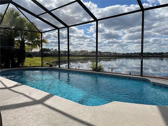 3rd image of 3009 Sunset Vista Blvd