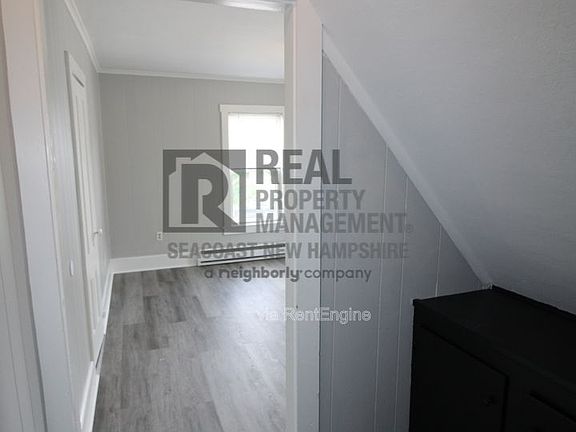 4th image of 27 Rochester St APT B