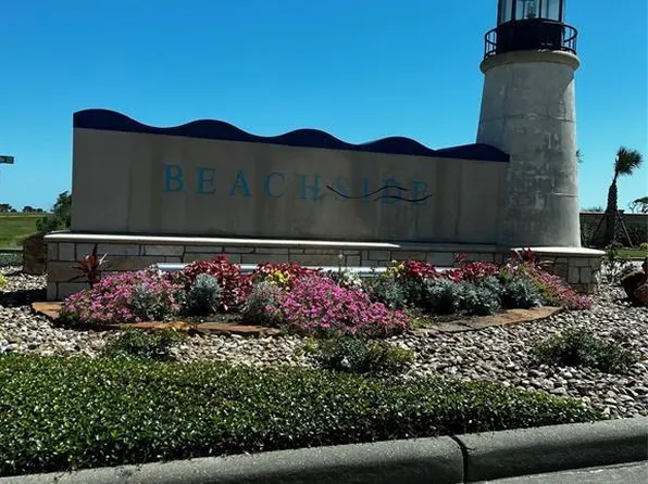 3221 Bay Ridge Dr, Palacios, TX 77465